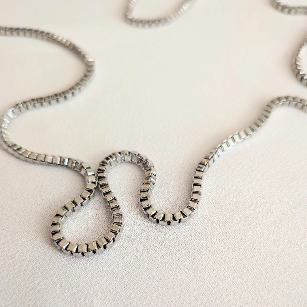 Elegant Stainless Steel Silver Tone Chain Necklace